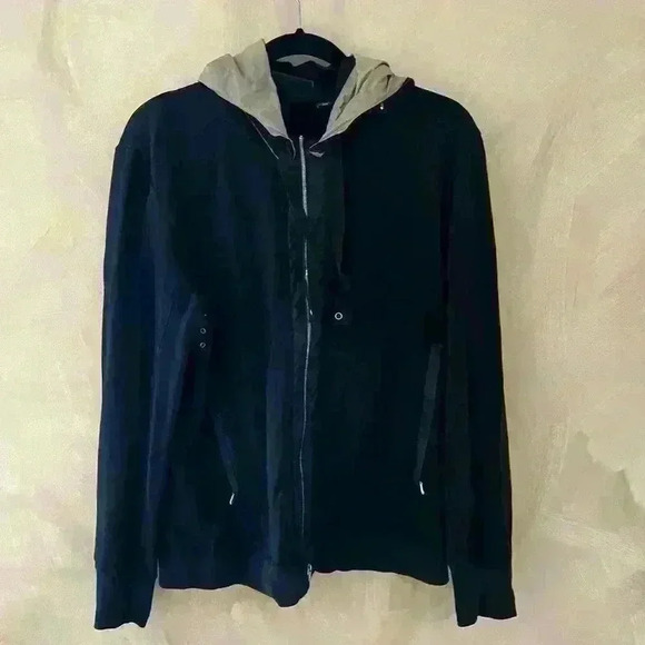 Victorinox light  jacket size L - Picture 2 of 8